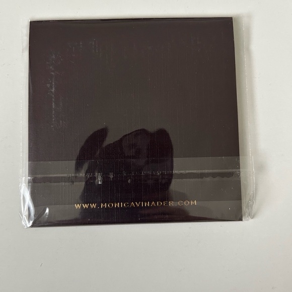 Set of 4 Monica Vinader Jewelry Sleeves and 1 Polishing Cloth - Picture 9 of 9